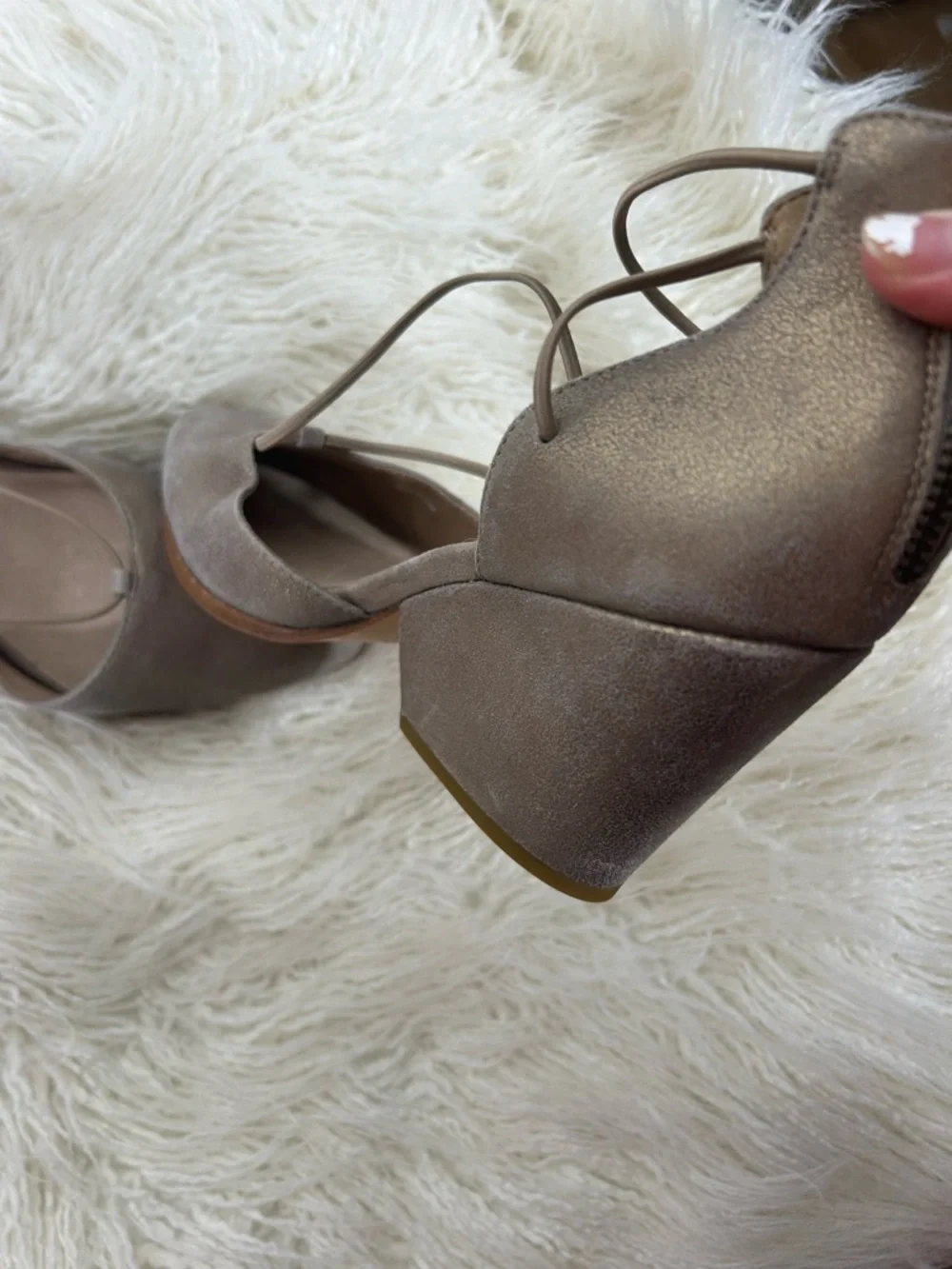 Eileen Fisher Ghillie Metallic Gold Wedge Pumps Size 9‎